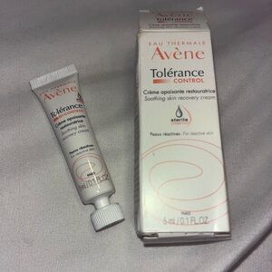 AVENE TOLERANCE CONTROL SKIN RECOVERING CREAM.